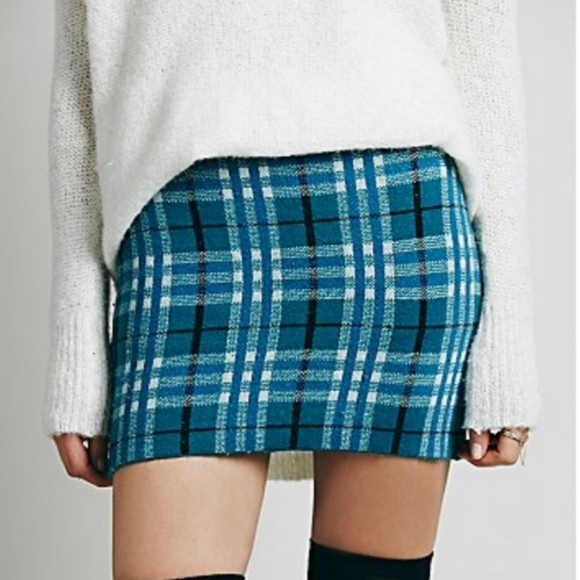 For Love And Lemons Dresses & Skirts - For Love & Lemons Plaid Sweater Mini Skirt